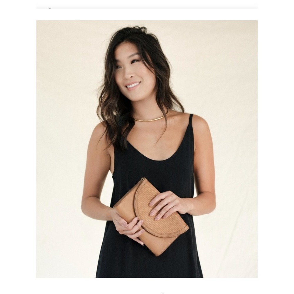 Nisolo Cleo Convertible Crossbody Clutch in Almond Tan Woven Leather Brown EUC